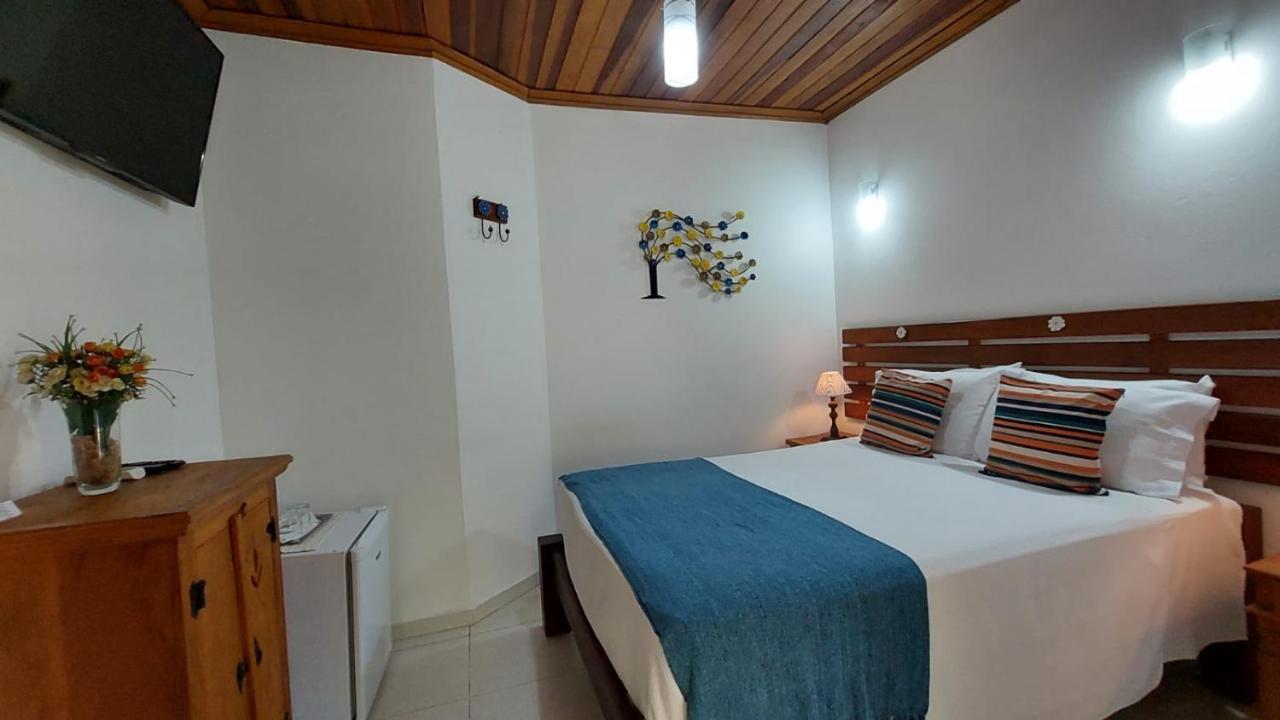 Canoa Caicara Inn Ilhabela