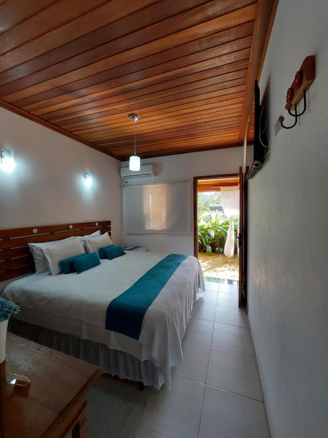 Canoa Caicara Inn Ilhabela